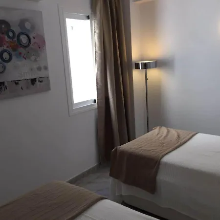 Sleeps 4 Near Fuengirola