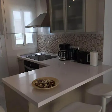 Near 2-bed In Centrum *