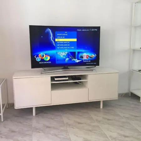 Near 2-bed In Centrum Apartment